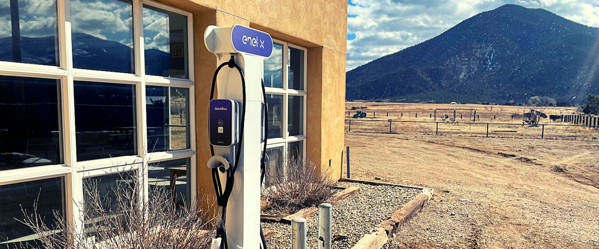 Electric Vehicle Charging in New Mexico Sol Luna Solar License 33662